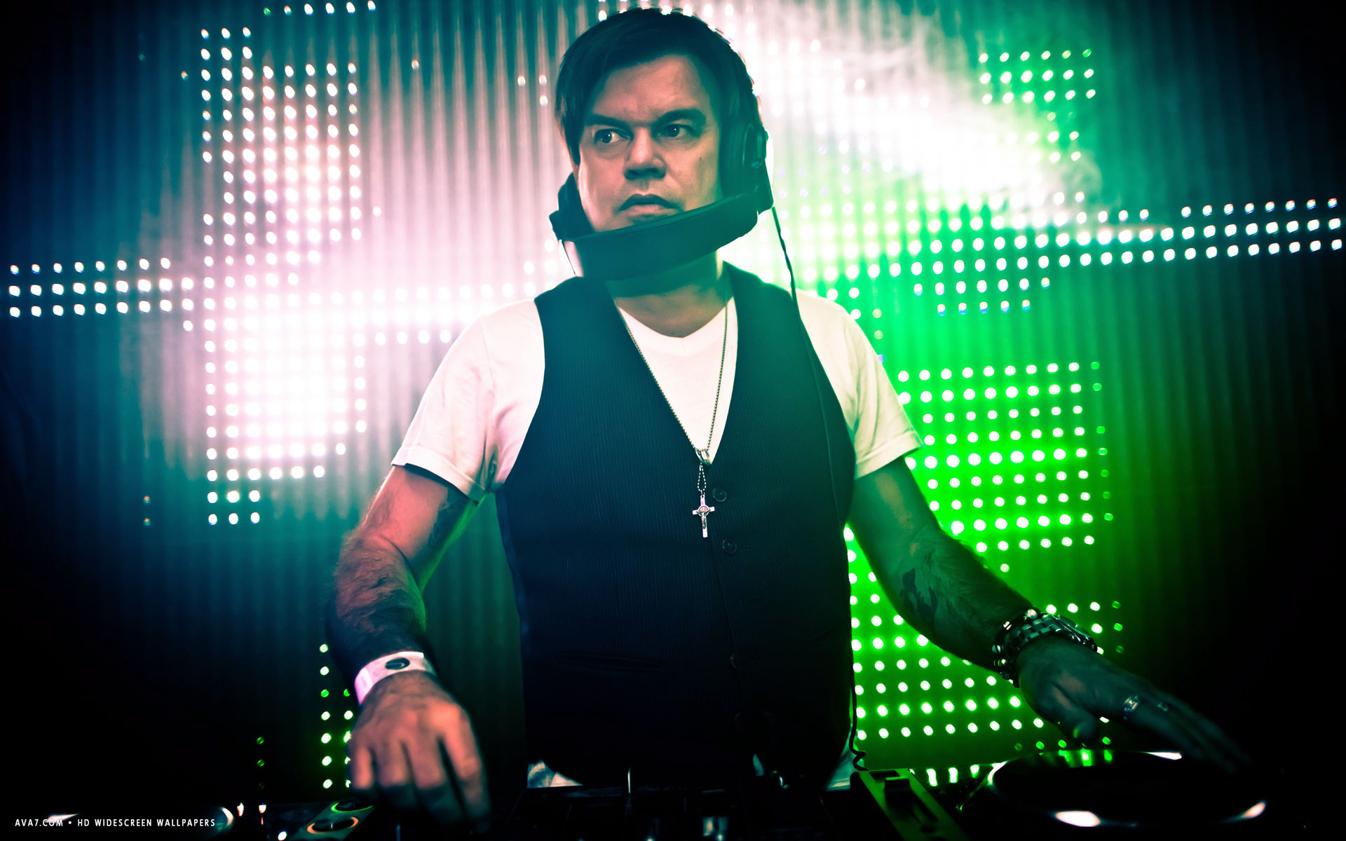 paul oakenfold dj disc jockey music hd widescreen wallpaper