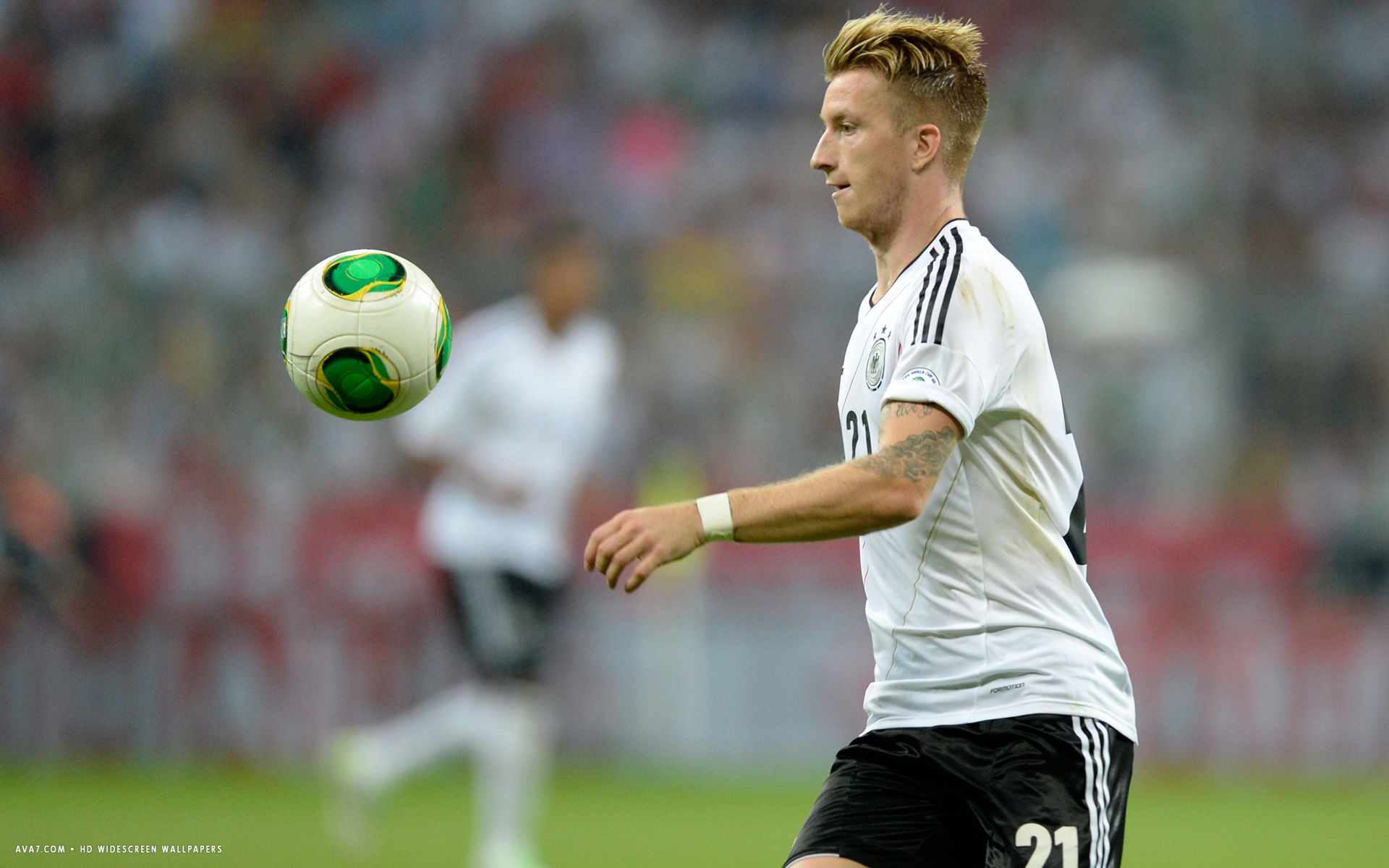 marco reus football player hd widescreen wallpaper